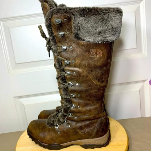 North Face Boots - Picture 4 of 11